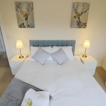 Easytravel Luxury Nec/Airport 3 Beds House Apartment Birmingham Exterior photo