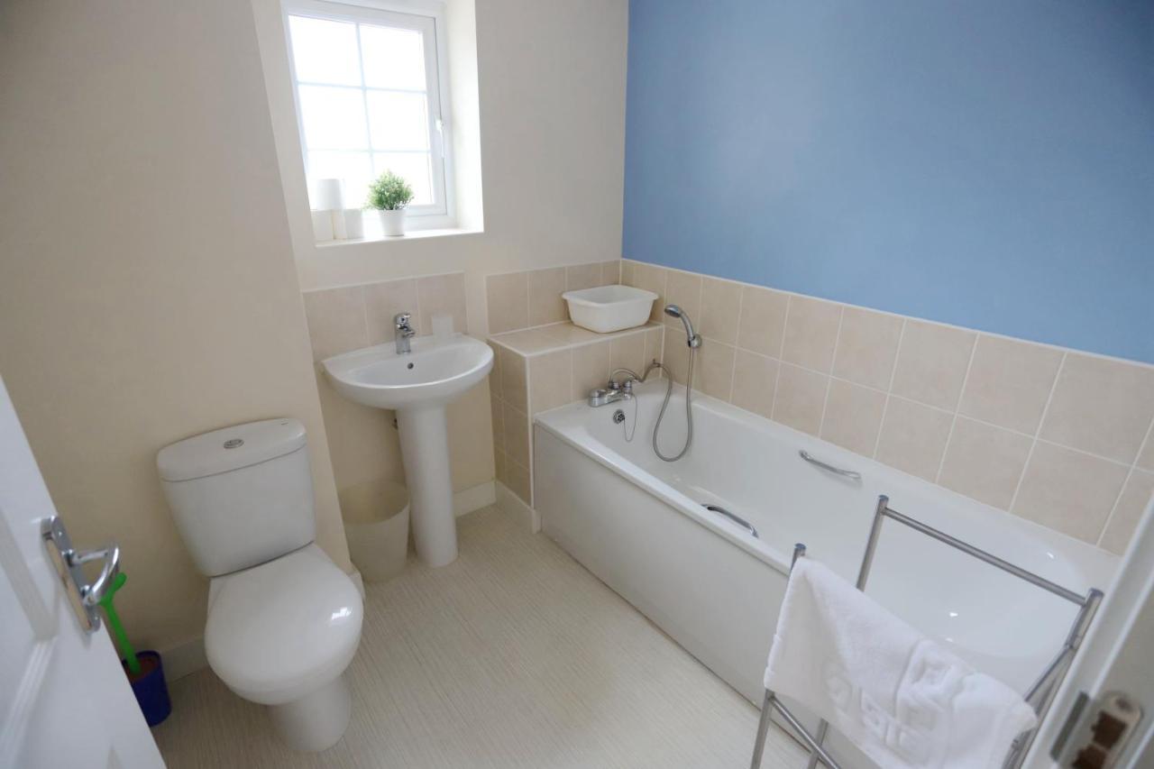 Easytravel Luxury Nec/Airport 3 Beds House Apartment Birmingham Exterior photo